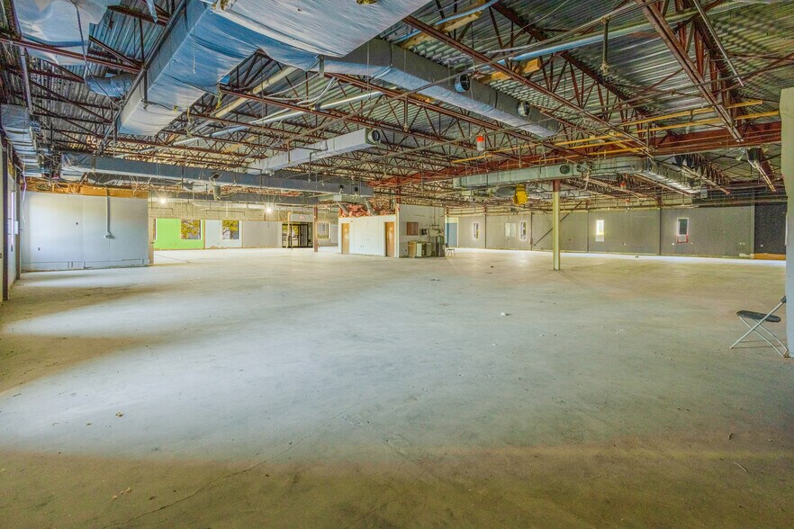 More Photos Of 7 Stuart Rd, Chelmsford Light Manufacturing For Lease