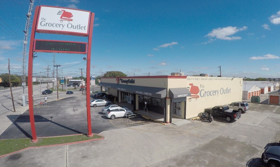 Primary Photo Of 1568 Austin Hwy, San Antonio Freestanding For Lease