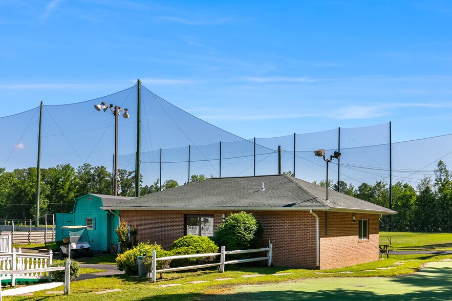 More Photos Of 5075 Crain Hwy, La Plata Golf Course Driving Range For Sale