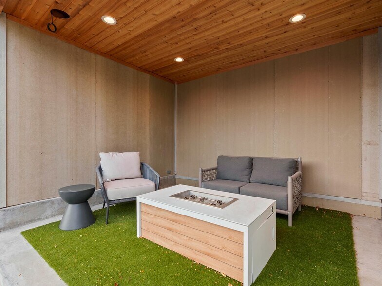 More Photos Of 4735 W 38th Ave, Denver Office For Sale