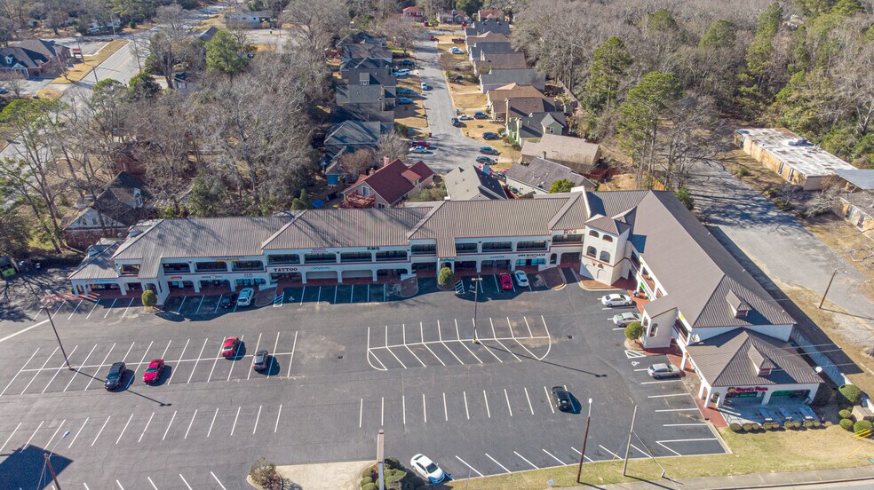 More Photos Of 2901 University Ave, Columbus Freestanding For Lease