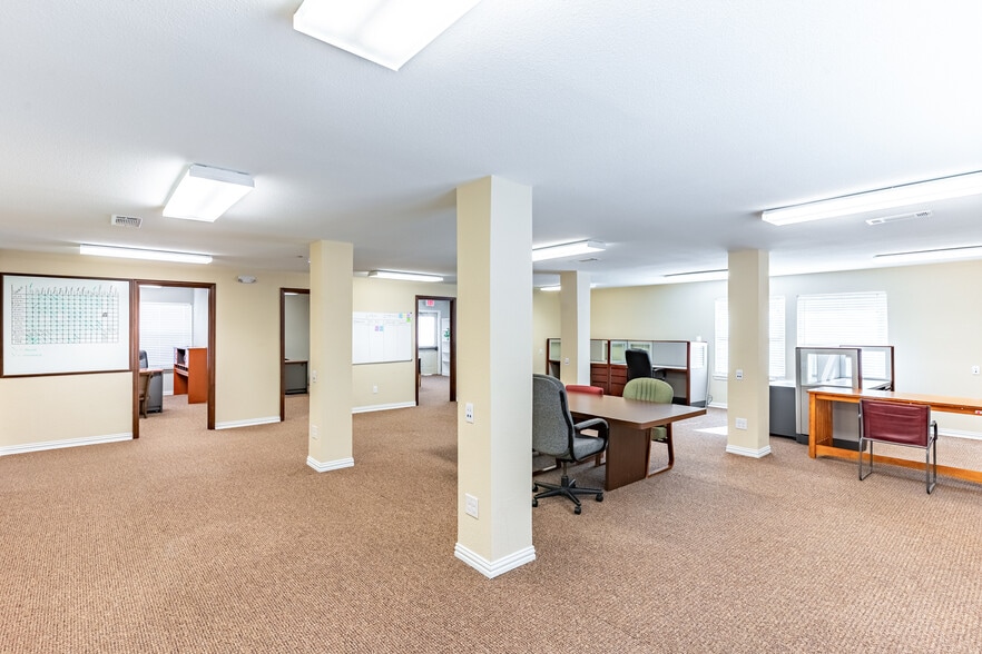 More Photos Of 6110 Dalrock Rd, Rowlett Office For Lease