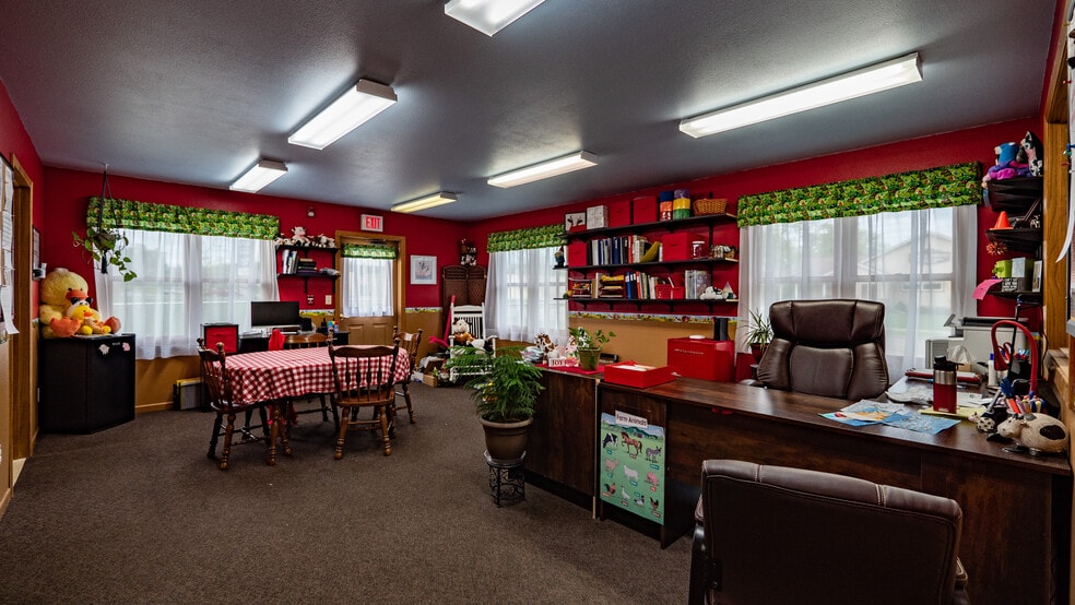 More Photos Of 303 S Western Ave, Waupaca Daycare Center For Sale