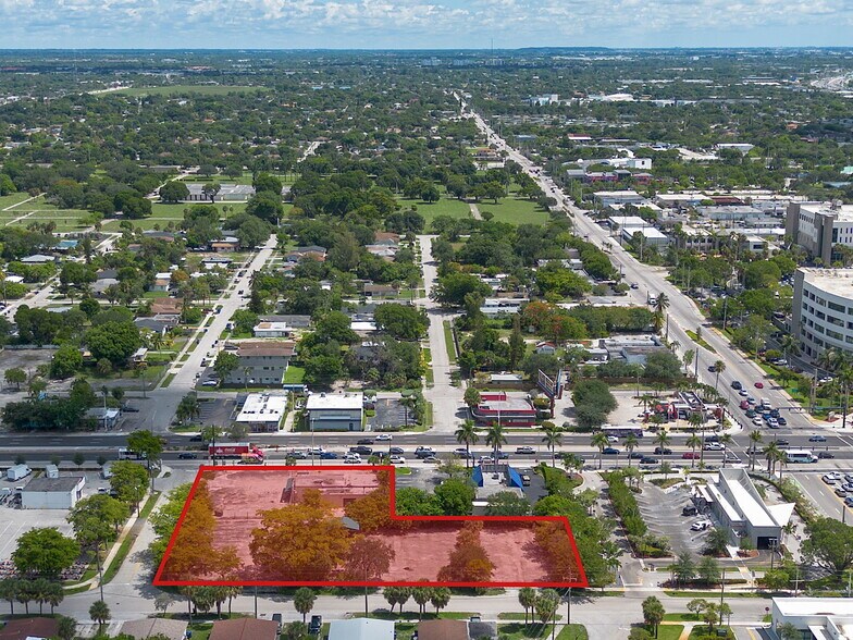 More Photos Of 2790 Broward Blvd, Fort Lauderdale General Retail For Sale