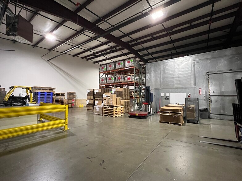 More Photos Of 688 Tolman Creek Rd, Ashland Refrigeration Cold Storage For Lease