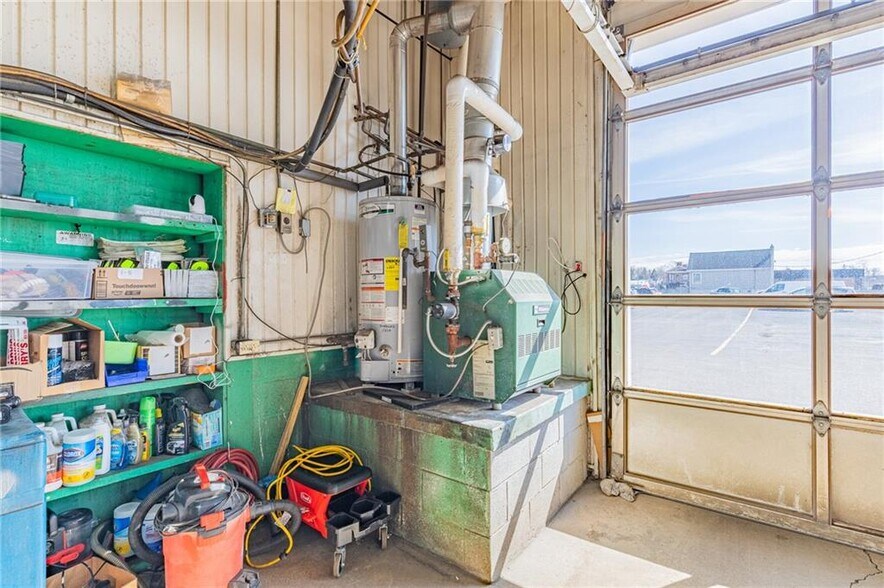 More Photos Of 4577 S Lake Rd, Brockport Auto Dealership For Sale