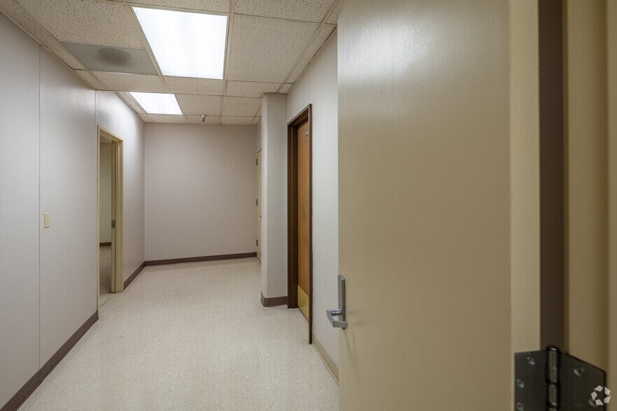 More Photos Of 10120 NE Sandy Blvd, Portland Bank For Sale