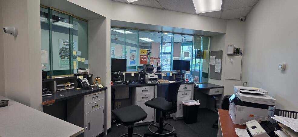 More Photos Of 555 E 1st Ave, Roselle General Retail For Sale