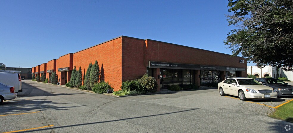 More Photos Of 333 Denison St, Markham Service For Lease