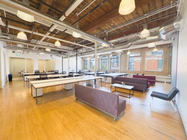 More Photos Of 219 Dufferin St, Toronto Loft Creative Space For Lease