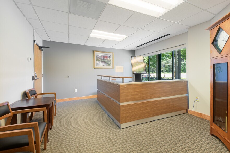 More Photos Of 620 Hinesburg Rd, South Burlington Office For Sale