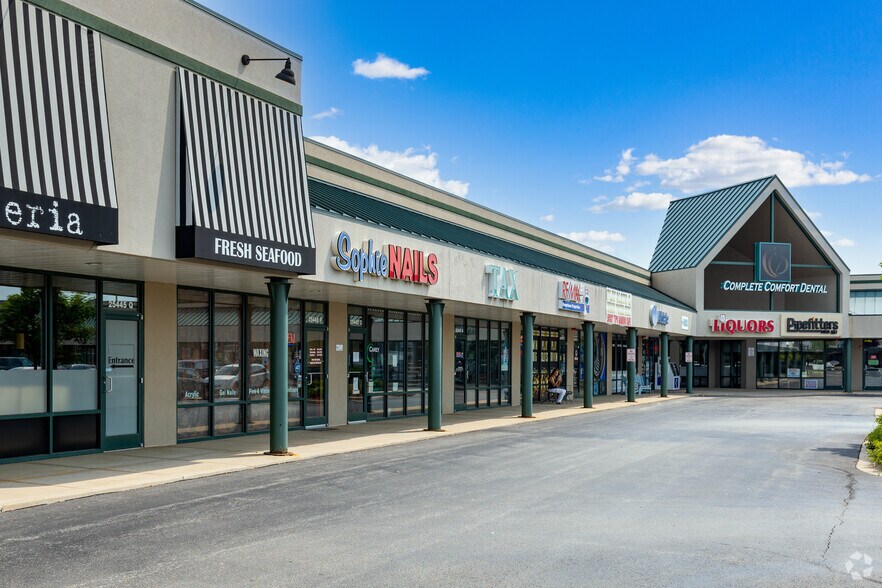 More Photos Of 25445 S Pheasant Ln, Channahon Storefront For Lease