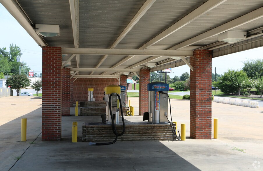 More Photos Of 5 Price Rd, Phenix City Carwash For Sale