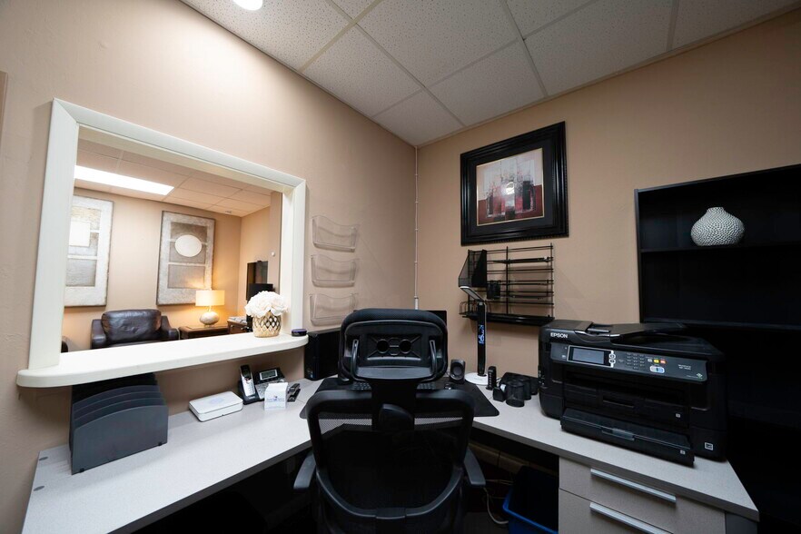 More Photos Of 3949 Evans Ave, Fort Myers Medical For Lease