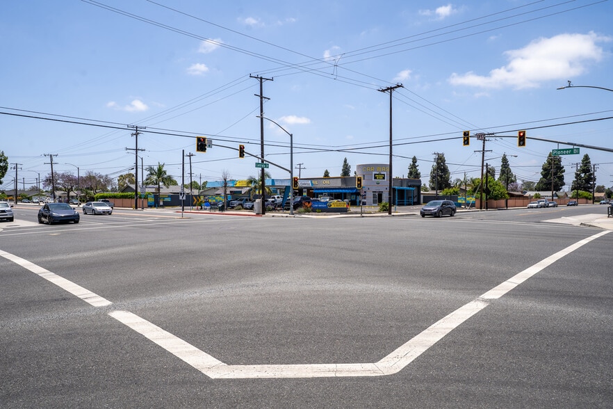 More Photos Of 21011 Pioneer Blvd, Lakewood Carwash For Sale
