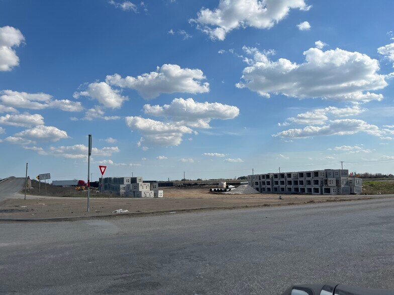 More Photos Of 1090 Kveton Rd, Cat Spring Land For Sale