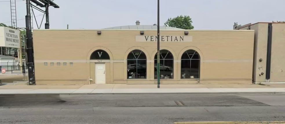Primary Photo Of 527 N Western Ave, Chicago Warehouse For Lease