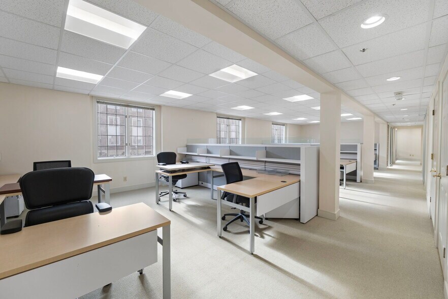 More Photos Of 202-258 E High St, Charlottesville Office For Sale