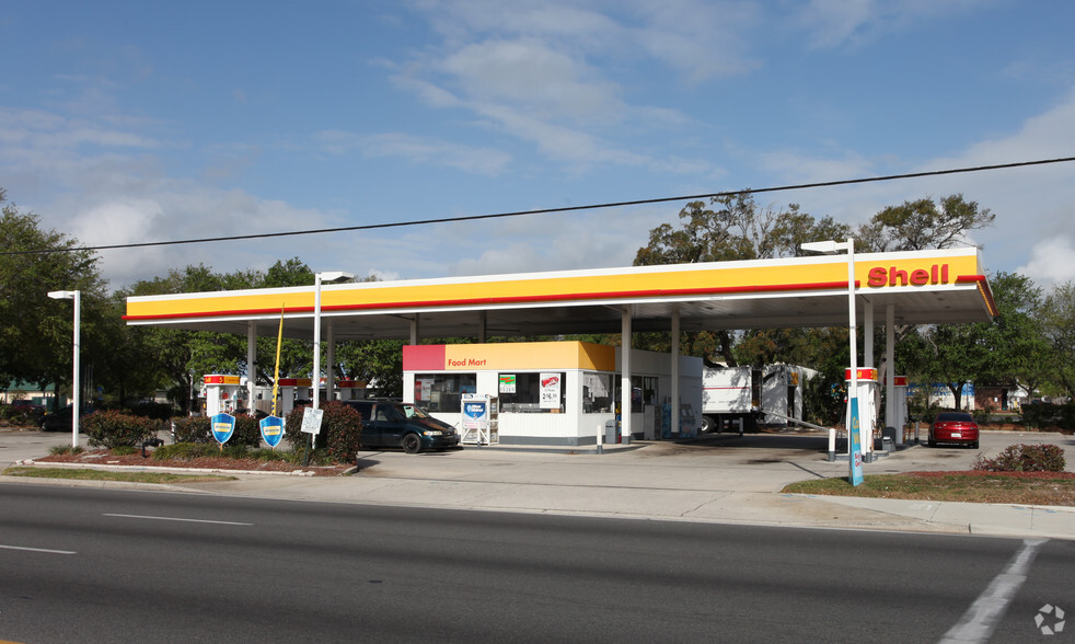 Primary Photo Of 200 Blanding Blvd, Orange Park Convenience Store For Sale