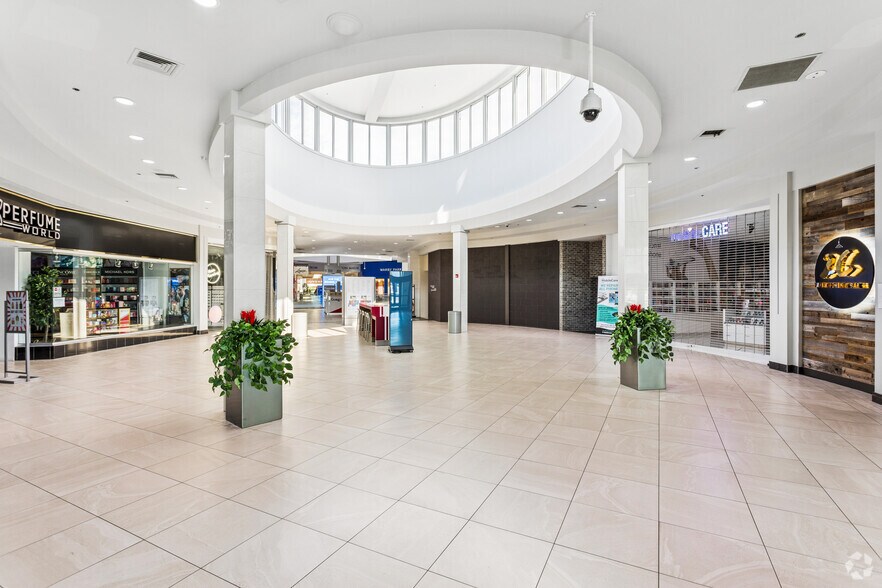 More Photos Of 4400 Ashford Dunwoody Rd NE, Atlanta Unknown For Lease