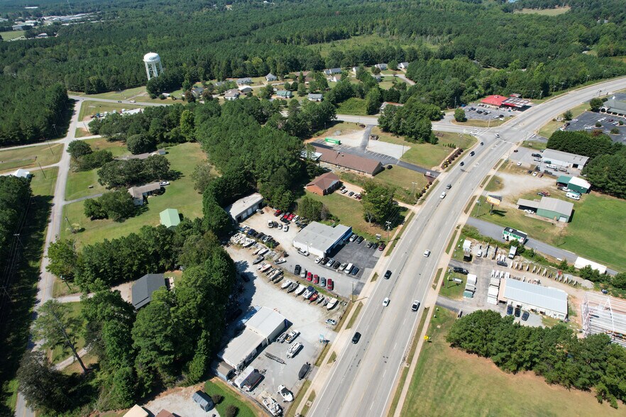 More Photos Of 6895 Highway 9, Inman Auto Repair For Sale