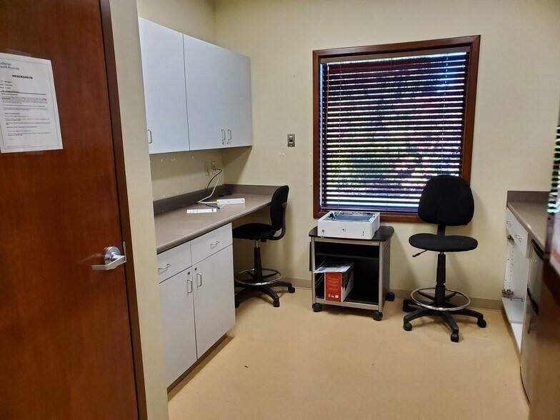 More Photos Of 11115-11119 Lima Rd, Fort Wayne Medical For Sale