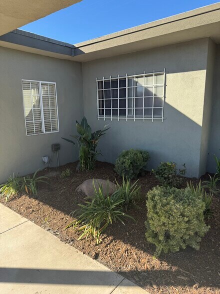 More Photos Of 1500 E Katella Ave, Orange Medical For Lease
