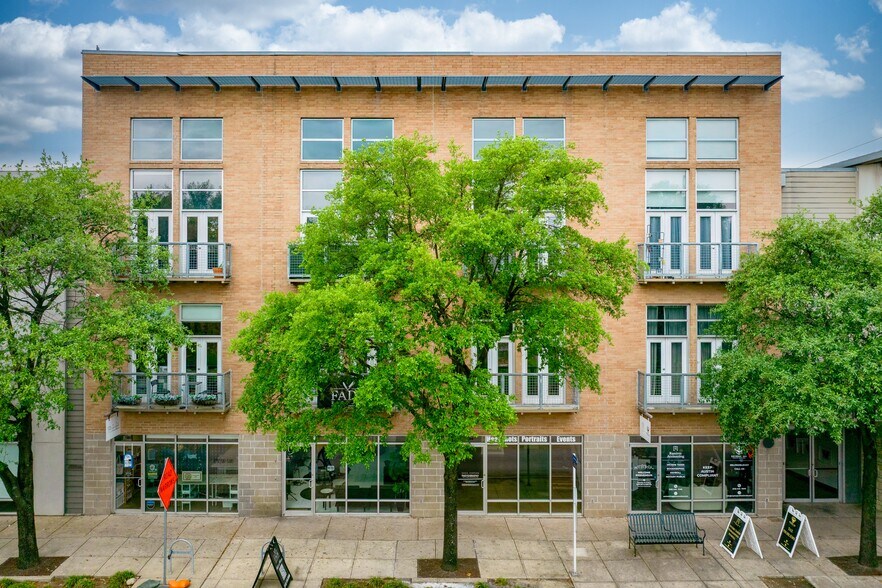 More Photos Of 1601 E Cesar Chavez St, Austin Apartments For Sale