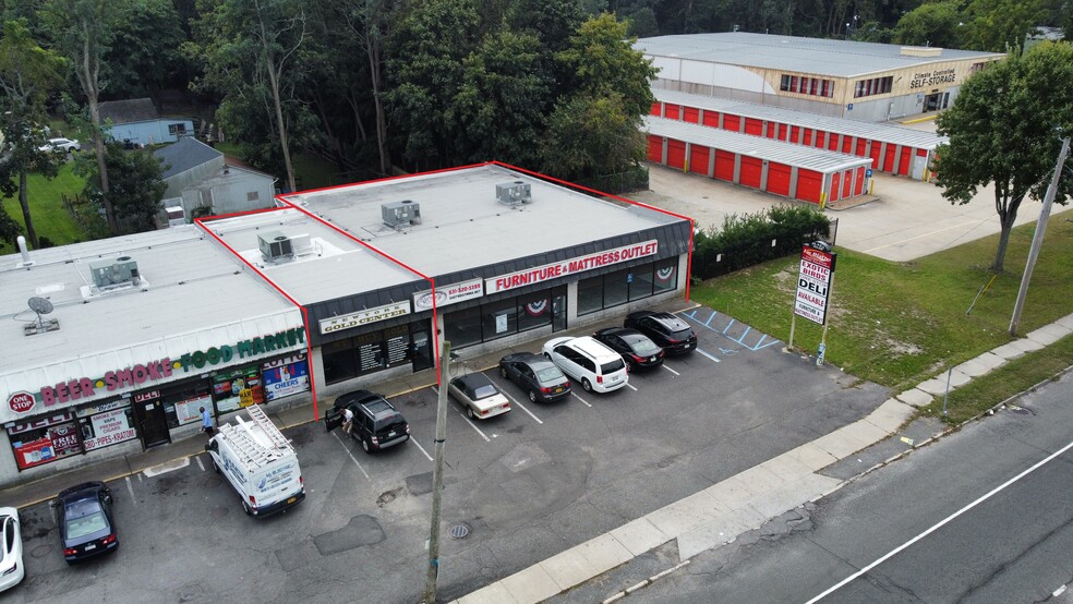 Primary Photo Of 512-520 Middle Country Rd, Coram Unknown For Lease