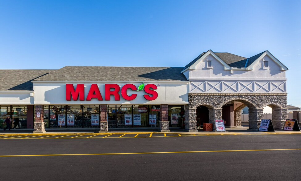 More Photos Of 29700-30450 Lake Shore Blvd, Willowick Unknown For Lease