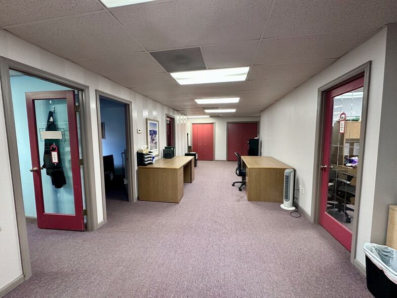 More Photos Of 510 E Main St, Carnegie Office For Sale