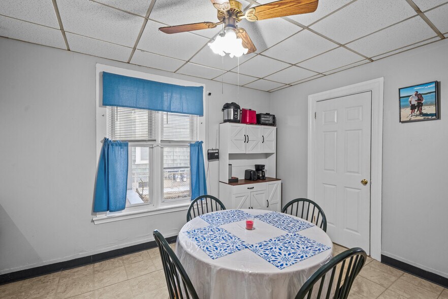 More Photos Of 79 Hamlet Ave, Woonsocket Apartments For Sale