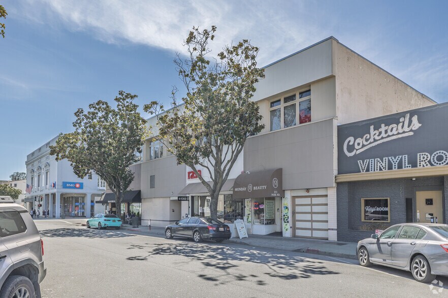 Primary Photo Of 205 Park Rd, Burlingame Office For Lease