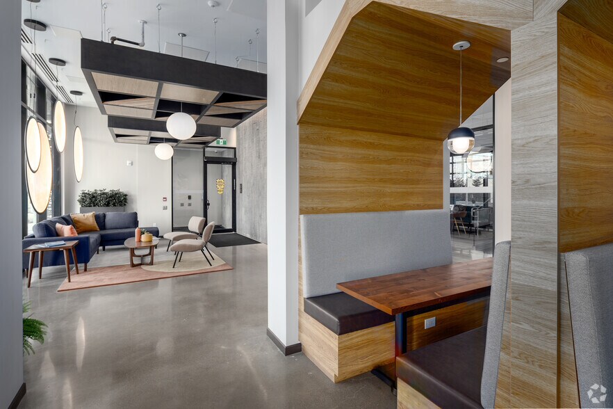 More Photos Of 66 Weber St E, Kitchener Apartments For Lease