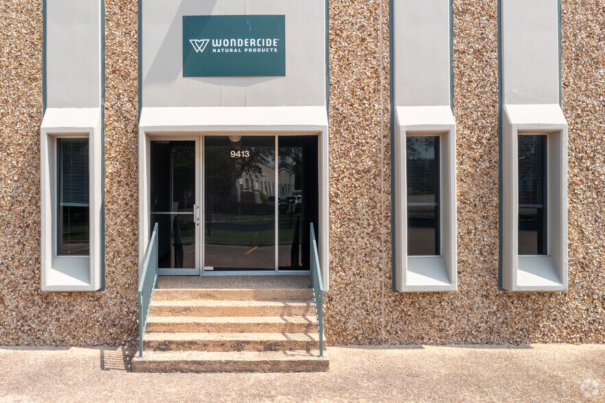 More Photos Of 9411-9421 Neils Thompson Dr, Austin Warehouse For Lease