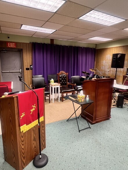 More Photos Of 2301 N 3rd St, Harrisburg Office For Sale