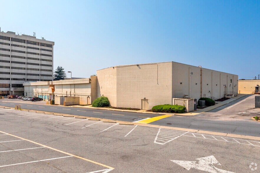 More Photos Of 910 Fairlawn Ave, Laurel Unknown For Lease