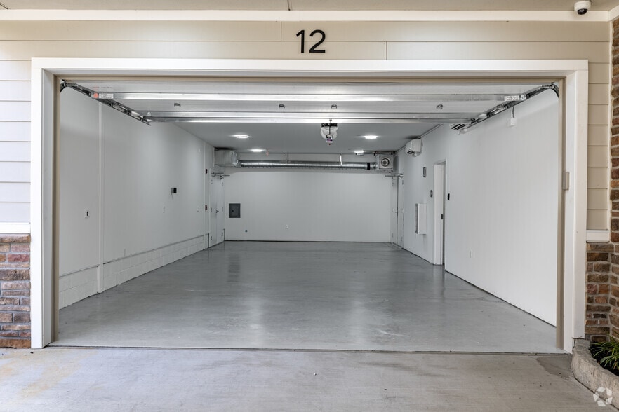 More Photos Of 10 Kingsbridge Rd, Fairfield Office For Lease