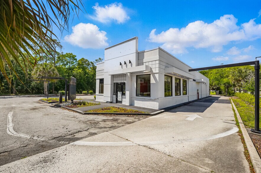 Primary Photo Of 8761 Baymeadows Rd, Jacksonville Fast Food For Lease