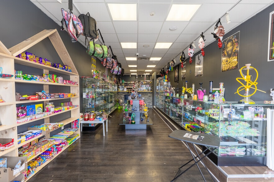 More Photos Of 3226-3238 Greenmount Ave, Baltimore Storefront For Sale