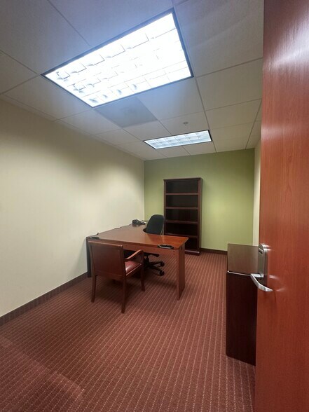 Primary Photo Of 1675 Market St, Weston Unknown For Lease
