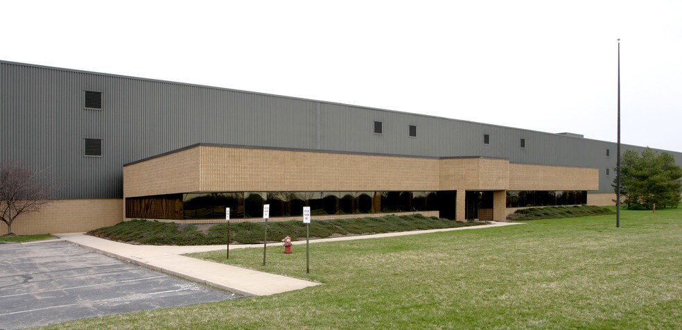 More Photos Of 30165 S Hill Rd, New Hudson Manufacturing For Lease