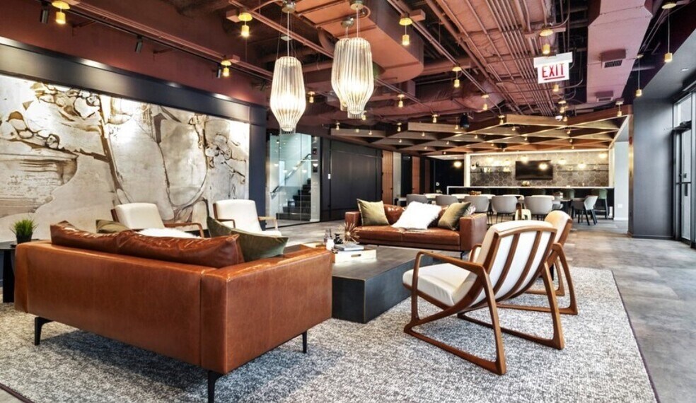 More Photos Of 150 N Wacker Dr, Chicago Office For Lease