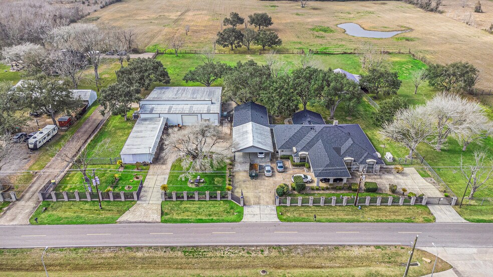 Primary Photo Of 1454 Oday Rd, Pearland Light Manufacturing For Sale