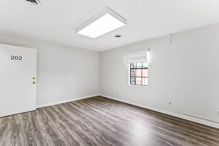 More Photos Of 310 N Glynn St, Fayetteville Medical For Lease
