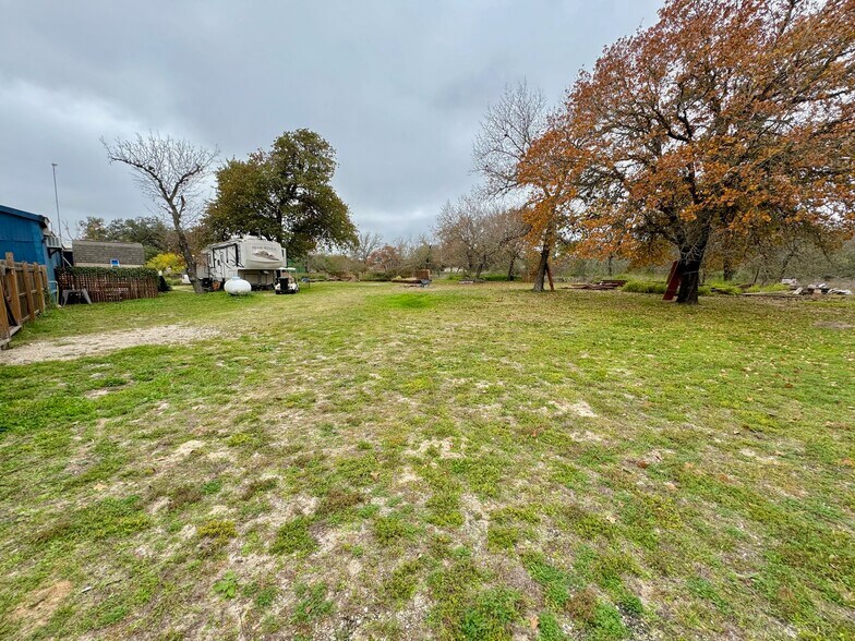 More Photos Of 2275 Old Pleasanton Rd, San Antonio General Retail For Sale