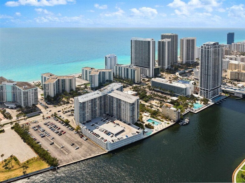 More Photos Of 3800 S Ocean Dr, Hollywood Office For Sale