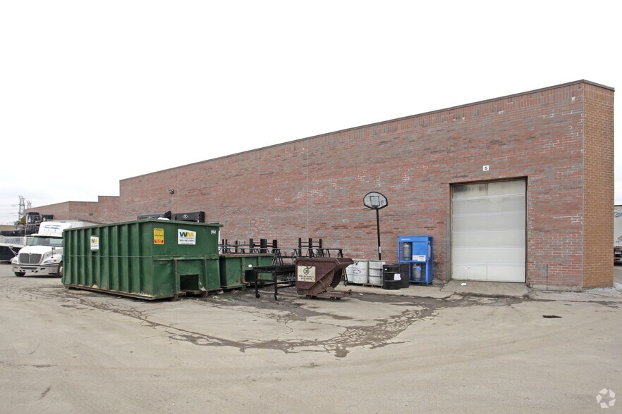More Photos Of 181 Regina Rd, Vaughan Warehouse For Sale