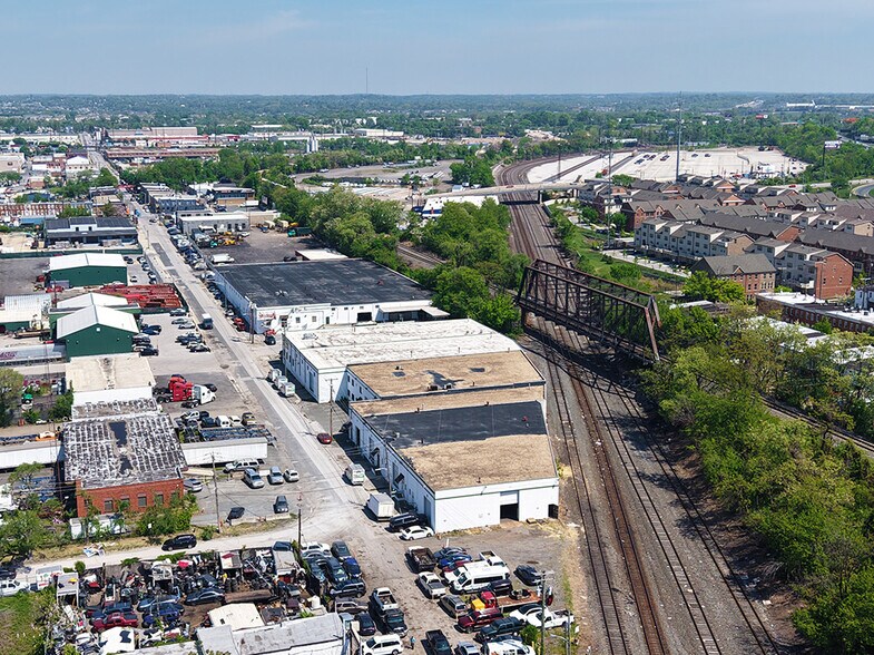 More Photos Of 235 S Kresson St, Baltimore Unknown For Lease