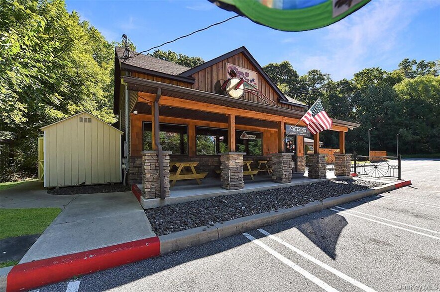 More Photos Of 809 Bloomingburg Rd, Bloomingburg Restaurant For Sale